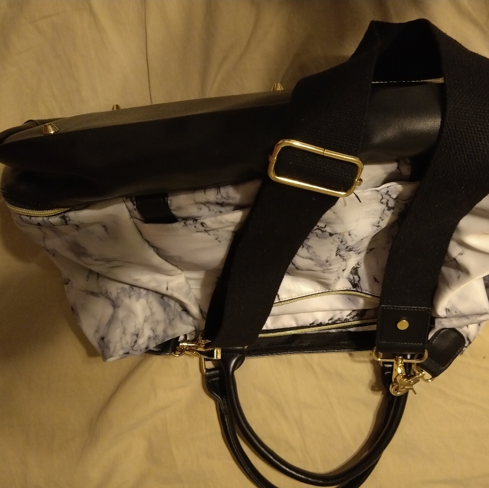 Bag - Picture 3 of 8